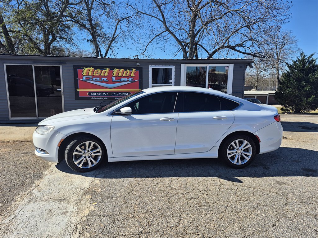 2016 Chrysler 200 Limited's photo