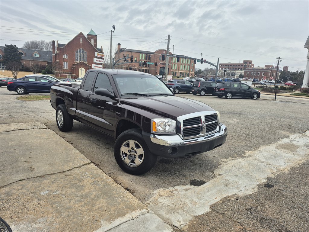 2005 Dodge Dakota SLT's photo