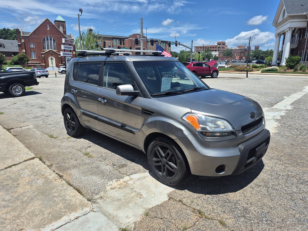 2011 Kia Soul Base 1.6L's photo