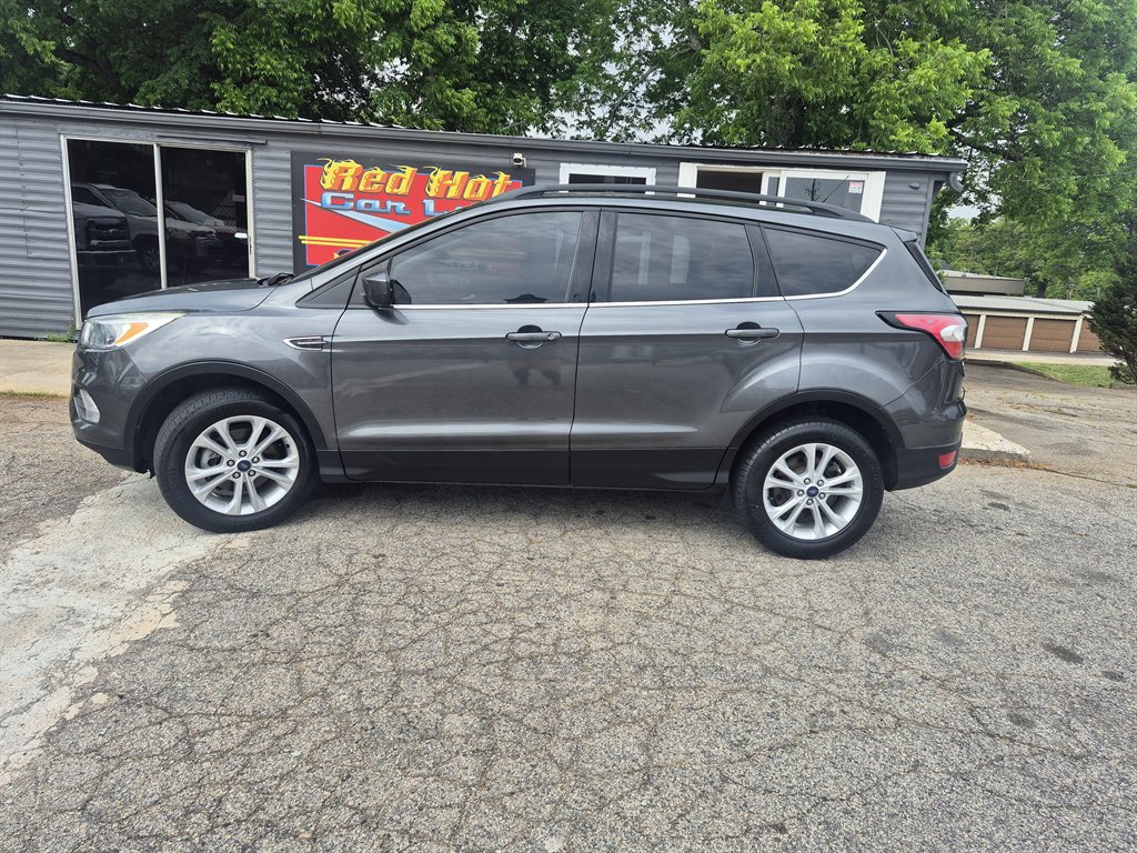 2018 Ford Escape SE's photo